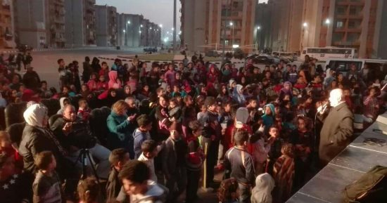 صور.. إقبال جماهيرى كبير فى احتفالات قصور الثقافة بحى الأسمرات
