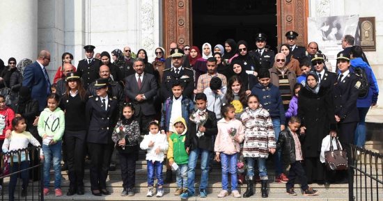 صور .. أهالى شهداء الشرطة يزورون المتحف المصرى بالتحرير