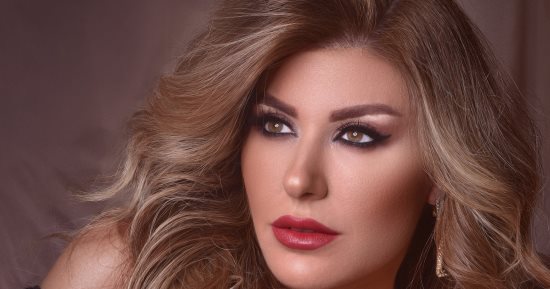 "سيدة الجمال تتألق بسيد الألوان".. ريتا حرب فى إطلالة ساحرة باللون الأسود