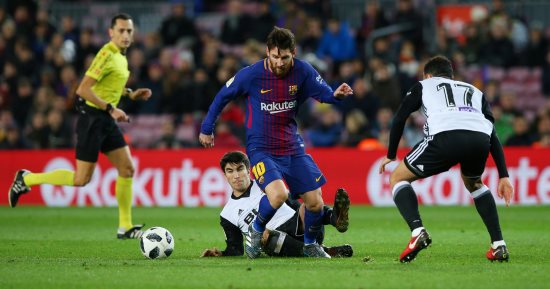 برشلونة ضيفا على فالنسيا فى موقعة نصف نهائى كأس ملك إسبانيا الليلة