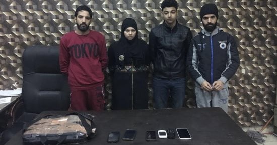 مباحث القاهرة تضبط عصابة تنصب على راغبى السفر عبر صفحات وهمية بـ"فيس بوك"