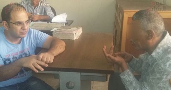 محاكمة عامل أنجب 12طفلا لاستغلالهم فى التسول ولللاتجار بالبشر بعزبة الهجانة