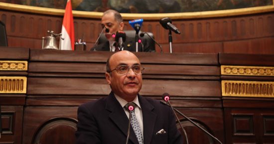 وزير شؤون مجلس النواب: الحكومة لا تتردد فى تخليد أسماء شهداء مصر