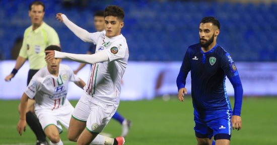 أحمد الشيخ يسجل رقما تاريخيا للاتفاق فى الدورى السعودى.. فيديو
