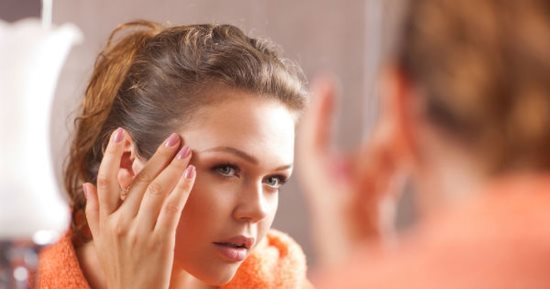 10 أسباب ممكن تعرضك لجفاف البشرة
