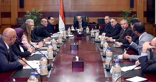 رئيس الوزراء يوجه بتشديد الرقابة على ذبح العجول البتلو وتغليظ عقوبة المخالفين