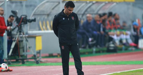 الإصلاحات تُجبر الأهلي على التدريب فى "نص" التتش والبدرى يجتمع باللاعبين