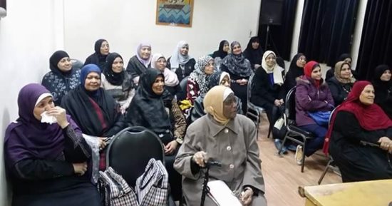 صور.. صالون المرأة بأسوان يناقش "تصحيح الخطاب الدينى"