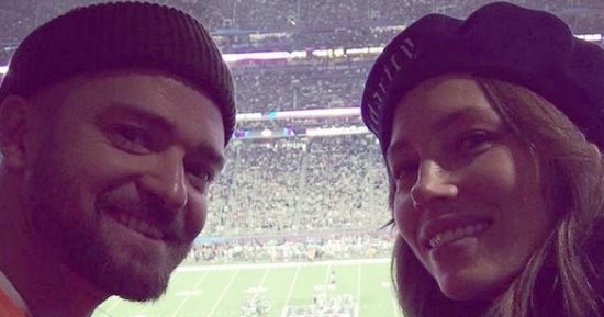 جيسيكا بيل وجاستين تيمبرليك "مقضينها تصوير" قبل وبعد استعراضات Super Bowl 