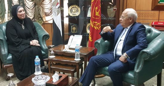 محافظ بورسعيد يناقش تنفيذ عدد من المشروعات مع رئيس الجهاز