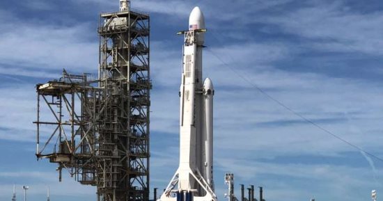 إطلاق صاروخ "falcon-9" بنجاح وعودة المرحلة الأولى منه إلى المنصة