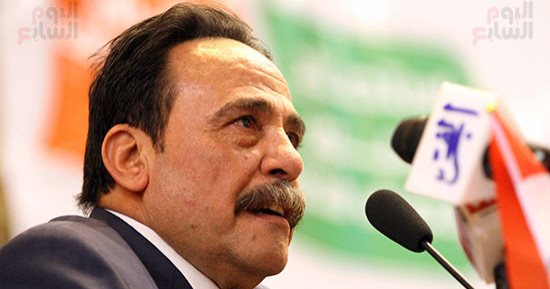 أمين اتحاد عمال مصر: عهد السيسي هو عهد التشريعات العمالية ومصلحتنا فى اختياره (صور)
