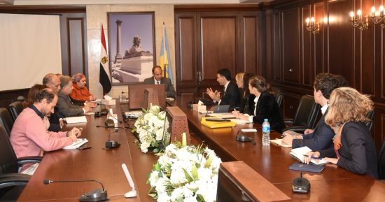 محافظ الإسكندرية يبحث مشروع معالجة الحمأة بمحطة التنقية الشرقية 