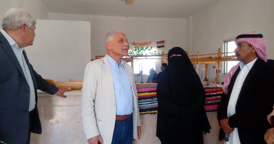 صور .. أهالى الوادى بطور سيناء يشكون نقص المواصلات وعدم إنارة الشوارع