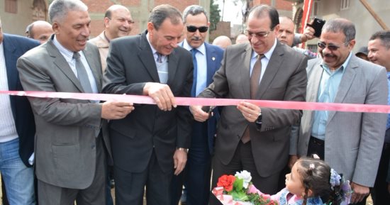 صور .. محافظ الدقهلية يفتتح مشروعات تنموية جديدة بتكلفة 28 مليون جنيه
