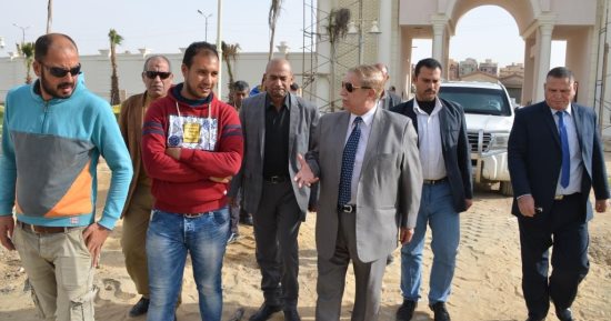 محافظ الإسماعيلية يتفقد مشروع إنشاءات جديدة للنادى الإسماعيلى