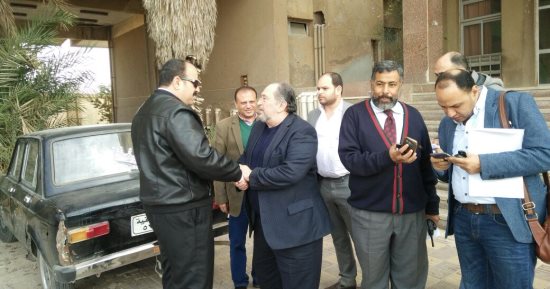 ​​وكيل صحة الشرقية ووفد وزارة الإسكان يتفقدان مستشفى العاشر من رمضان