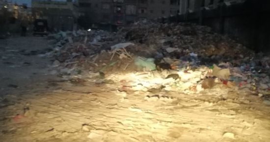 شكوى من تراكم القمامة بشارع كمال حجاب فى عين شمس