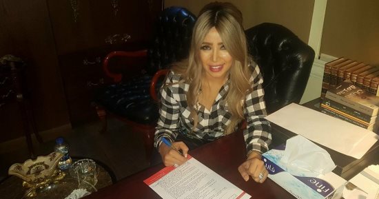 صور.. إيمان أبو طالب تتعاقد على "الأب الروحى 2" وتبدأ تصوير مشاهدها