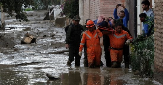 بوليفيا تعلن حالة الطوارئ فى 20 بلدة بسبب الفيضانات والانهيارات الأرضية