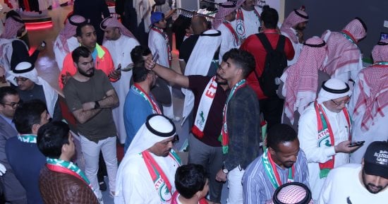 صور.. أحمد الشيخ يخطف الأنظار فى حفل افتتاح المتجر الرسمى للاتفاق