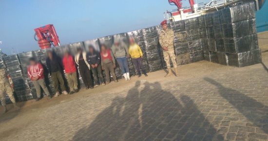 المتحدث العسكرى: ضبط "لنش" بحمولة سجائر مسرطنة.. وإنقاذ 12 سائحا بالغردقة