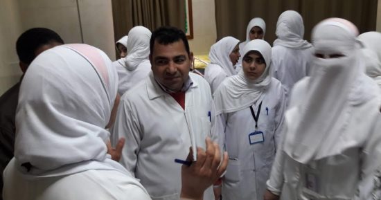 فحص عينات من مطعم كبدة تسبب فى تسمم طالبتين بأبو حمص فى البحيرة