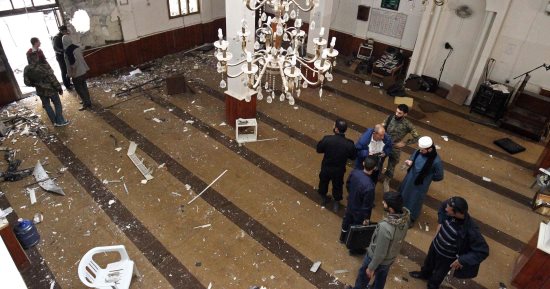 ننشر الصور الأولى لحادث تفجير مسجد بنغازى فى ليبيا
