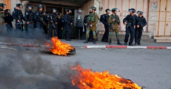 مواجهات بين الفلسطينيين والاحتلال الإسرائيلى فى مناطق مختلفة بالضفة الغربية