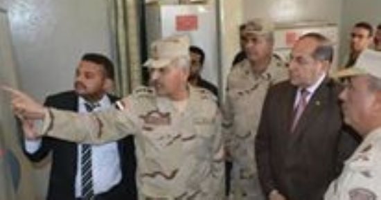 محافظ سوهاج : أجهزة المحافظة تيسر إجراءات الناخبين الوافدين للإدلاء بأصواتهم