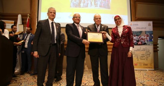 رئيس جامعة المنيا :مستعدون لتقديم كافة الدعم النفس والمعنوى لمرضى السرطان
