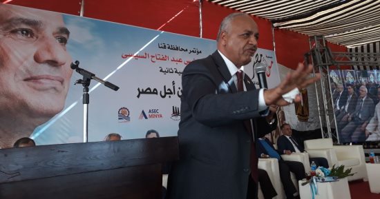 مصطفى بكرى: سنقف مع السيسي لأنه منع حربا أهلية تزعمها مرسى الإرهابى