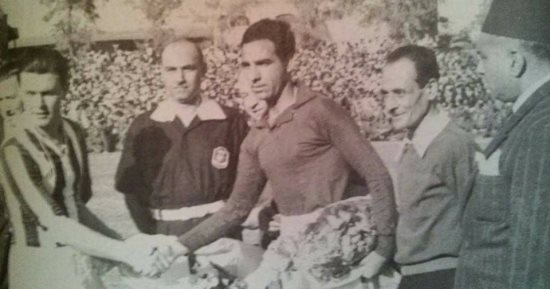 شاهد.. عبد الكريم صقر يصافح "بوشكاش" فى الأربعينيات