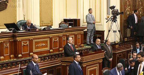 نواب سيناء بالجلسة العامة: ندعم قواتنا ضد الإرهاب وأرض الفيروز لن تكون إلا مصرية (صور)