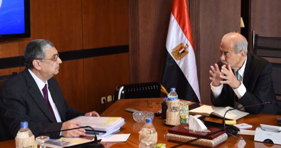 رئيس الوزراء يستعرض ملف التشابكات المالية مع وزير الكهرباء وبحث التغلب عليها