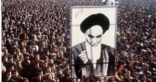 فى ذكراها الـ39.. 16 صورة ترصد التسلسل الزمنى للثورة الإيرانية