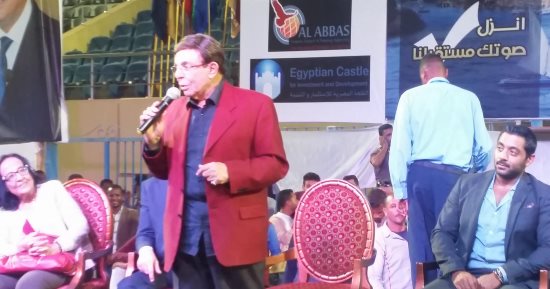 رئيس أكاديمية الفنون ضيف برنامج "ذكرياتى" على إذاعة الأغانى