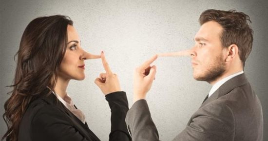 5 حاجات هتساعدك تكتشفى كذب جوزك
