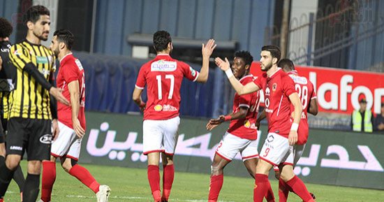 شاهد.. باكا يهدر ثالث أهداف الأهلى فى مرمى ذئاب الجبل (صور)