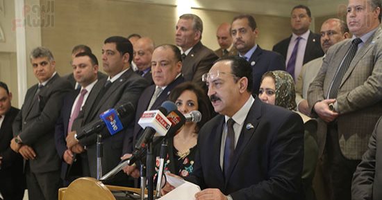 النائب هشام عبد الواحد: نقف داعمين لتوجهات الرئيس السيسى ونجدد البيعة له