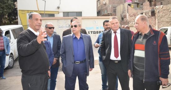 صور.. محافظ إسماعيلية يتفقد تطوير ميدان مصطفى كامل وتجديد نقطة تجميع القمامة