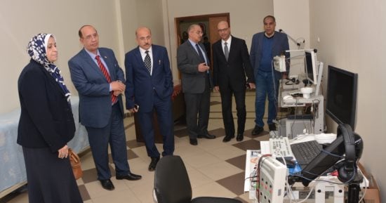 صور .. رئيس جامعة أسيوط يفتتح وحدة فسيولوجيا الجهاز العصبى