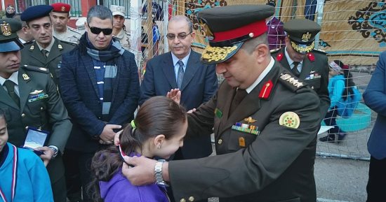 تكريم بنتي اللواء السيد فوزى شهيد الواجب بسيناء بمدرسة بورسعيد للغات 
