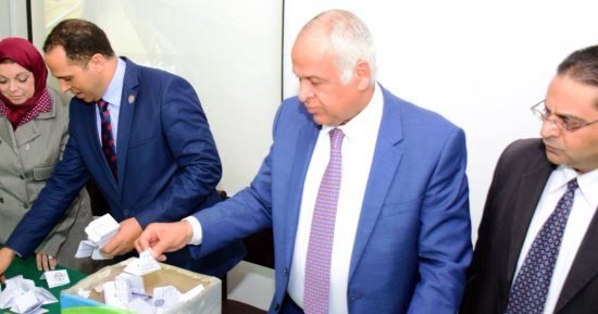 صور.. رئيس جامعة دمنهور يفتتح ندوة بعنوان بناء المجتمعات والقدوة الناجحة