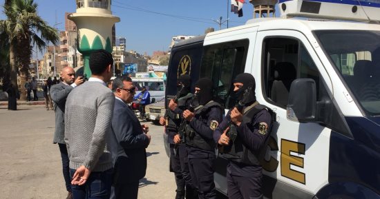 مدير أمن سوهاج يتفقد خدمات التأمين بمحيط المدينة