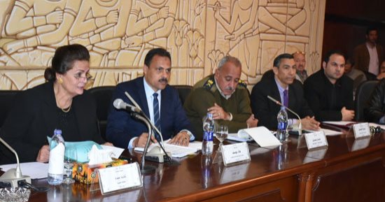 صور.. محافظ البحيرة تشيد بجهود وزير التنمية المحلية بالاجتماع التنفيذى