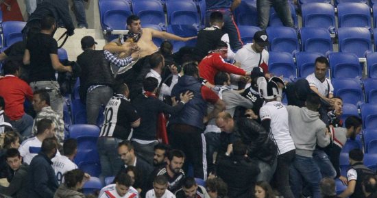 بشكتاش يطالب جمهوره بعدم حضور مباراة بايرن ميونخ بدورى الأبطال