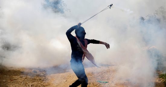 صور.. إصابة عشرات الفلسطينيين برصاص قوات الاحتلال شمال غربى رام الله