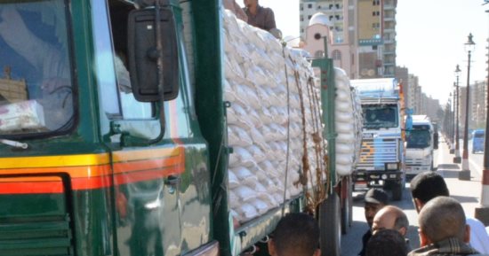 محافظ سوهاج : ضبط 13 طن سكر مجهول المصدر بمركز أخميم