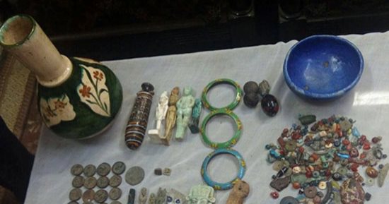 ضبط 4 أشخاص اختطفوا شريكهم بسبب خلافات على قطع أثرية بالمنيا